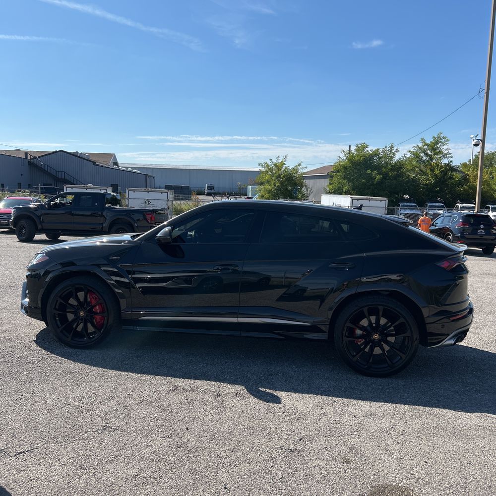 2020 Lamborghini Urus Base
