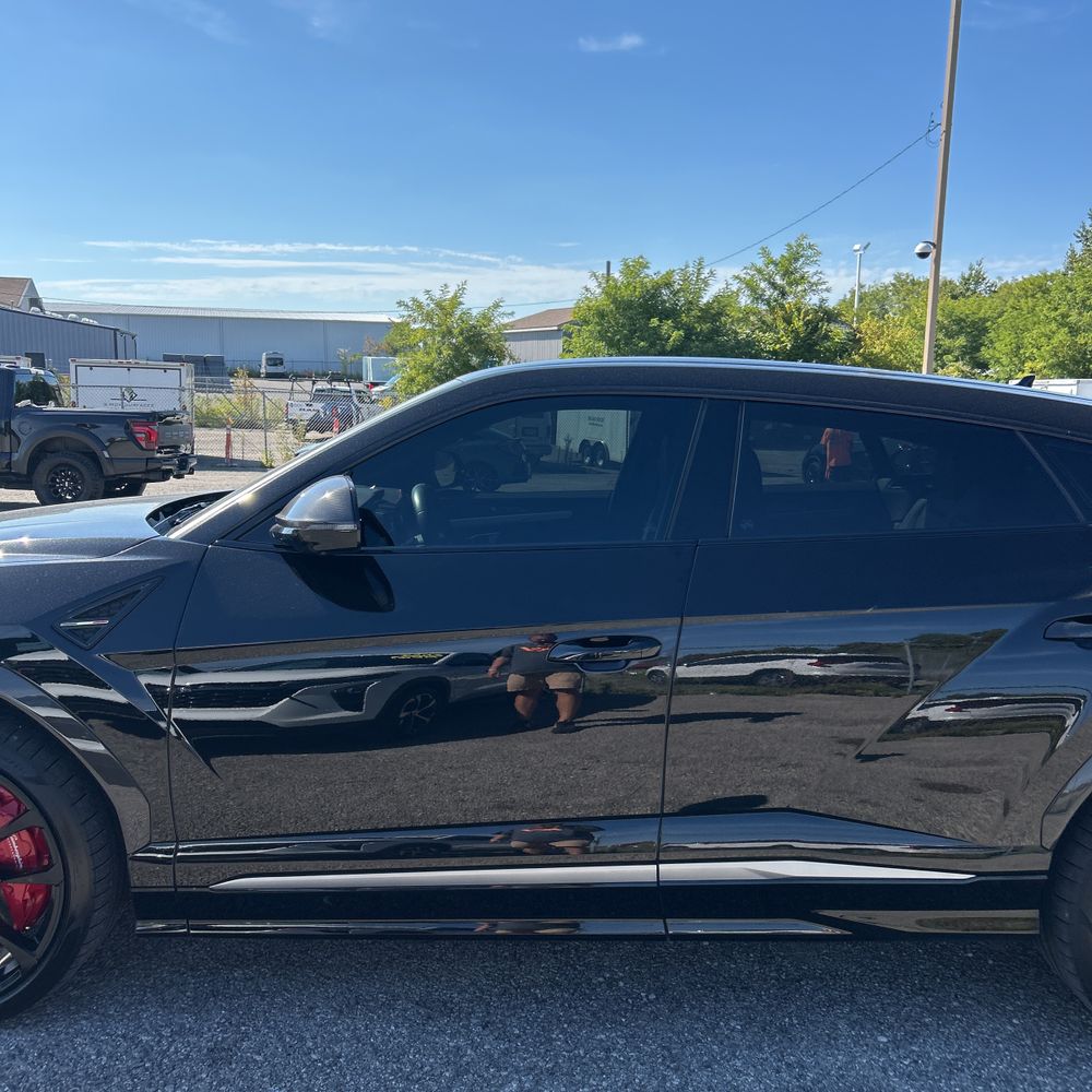 2020 Lamborghini Urus Base